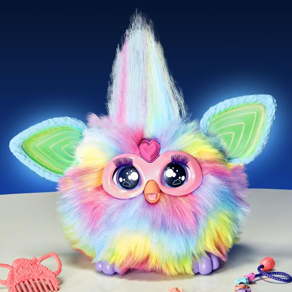 Furby Tie Dye, 15 accessori, peluche interattivo per ragazze e ragazzi, animatronic ad attivazione vocale, dai 6 anni in su - Disponibile in 3-4 giorni lavorativi