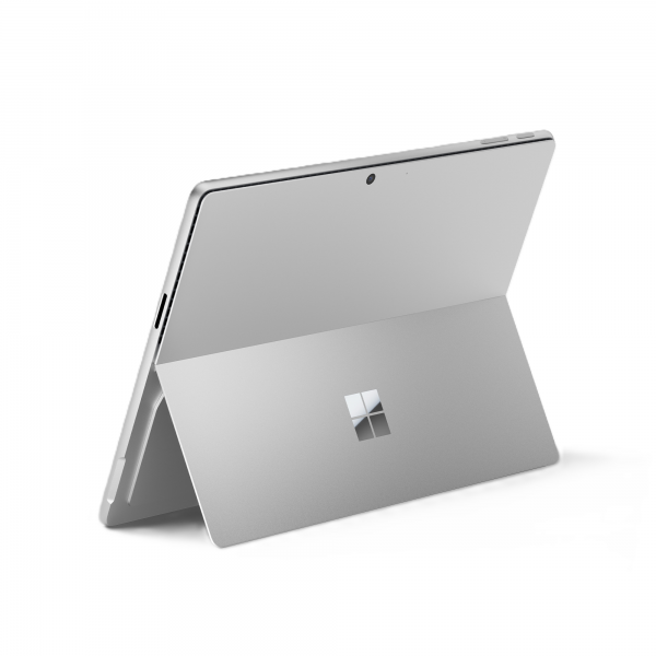 Microsoft Surface Pro - Copilot+ PC - 13'' touchscreen - Snapdragon X Plus - 16GB RAM - 256GB SSD - Device only - Platinum - Disponibile in 6-7 giorni lavorativi