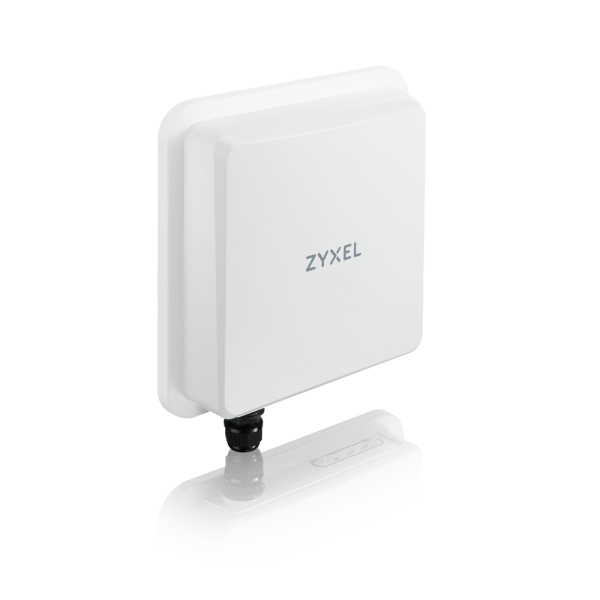 Zyxel Nebula FWA710 router wireless Multi-Gigabit Ethernet Dual-band (2.4 GHz/5 GHz) 5G Bianco - Disponibile in 6-7 giorni lavorativi