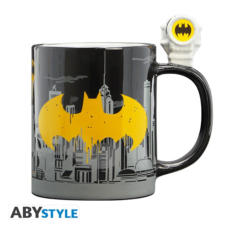 ABYSTYLE DC COMICS - Tazza 460 ml con manico 3D: "Bat-Signal & Batman" - Disponibile in 2/3 giorni lavorativi