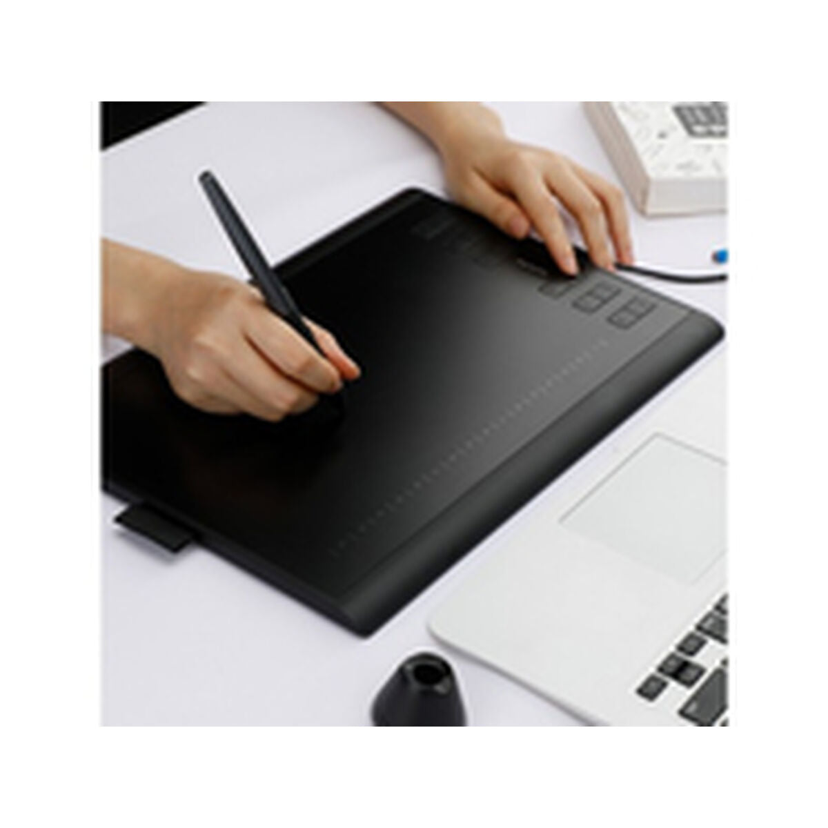 Tavolette grafiche e penne Huion H1060P - Disponibile in 3-4 giorni lavorativi